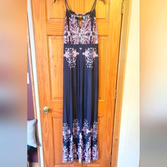 Venus Maxi Dress - Picture 1 of 5